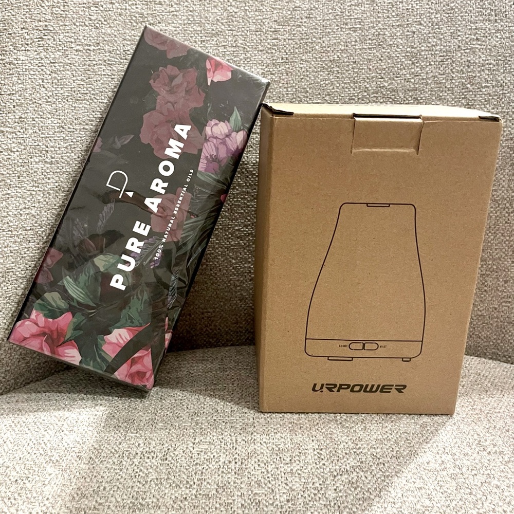 NWT Set - diffuser and essential oils